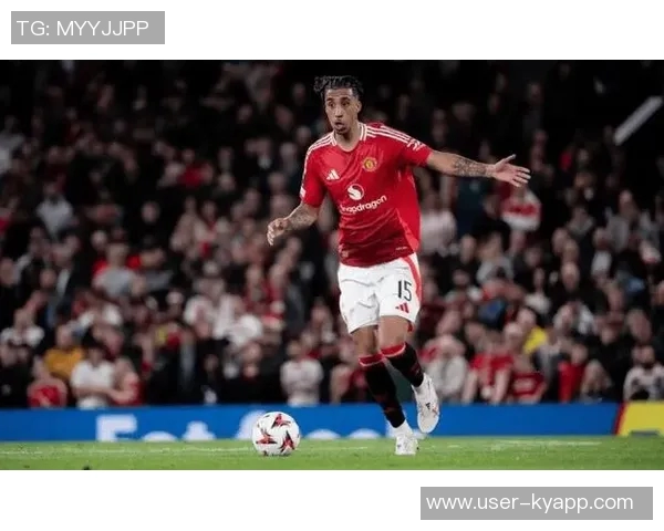 马奎尔拒绝沙特高薪愿意终老曼联展现忠诚与决心