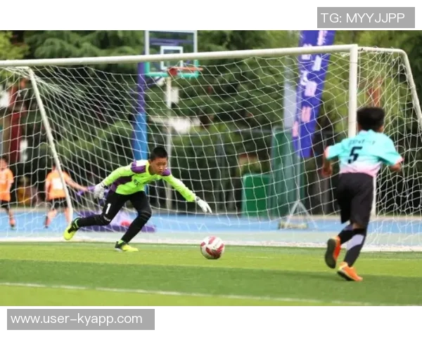 全国首个足球运动表现分析实验室在武汉启用AI教练助力运动员提升表现