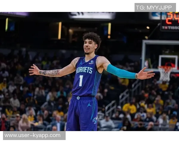 第三节对决火花四射伦纳德狂砍19分拉梅洛鲍尔也不甘示弱斩获13分